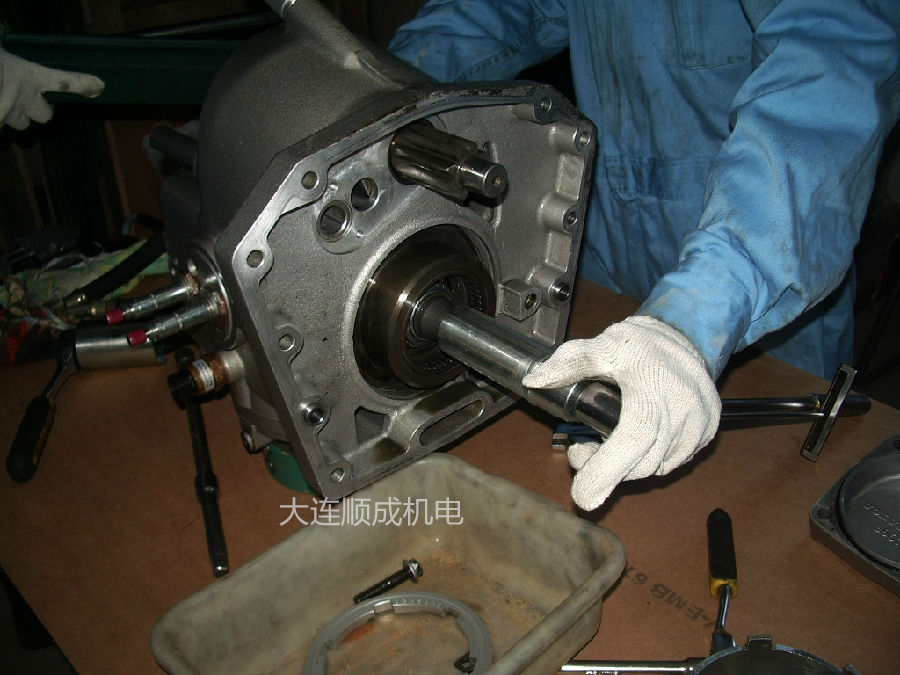 沃爾沃IPS尾機(jī)廠(chǎng)內(nèi)大修